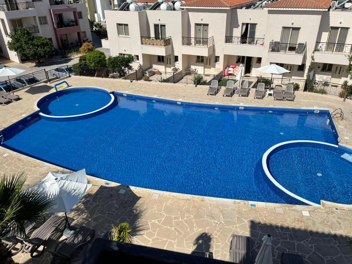 Kings Resort 1 Bedroom Apartment Пафос Экстерьер фото